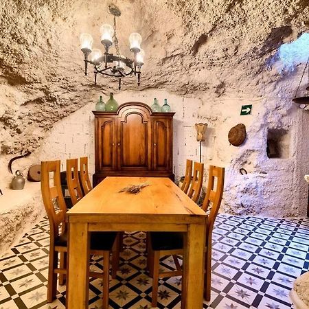 Cueva Con Jacuzzi A 20 Minutos De Valencia Villa Benaguasil Kültér fotó
