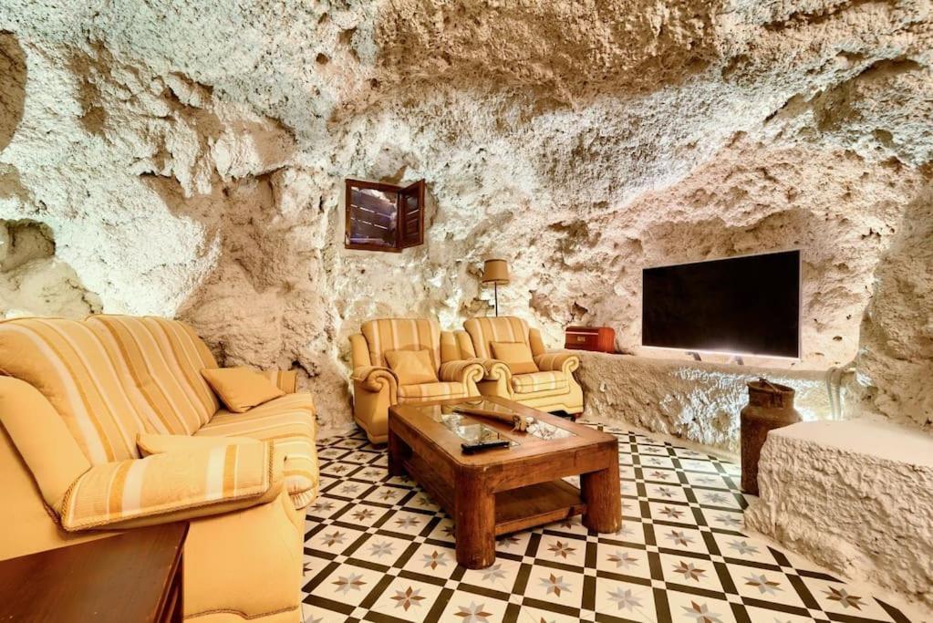 Cueva Con Jacuzzi A 20 Minutos De Valencia Villa Benaguasil Kültér fotó