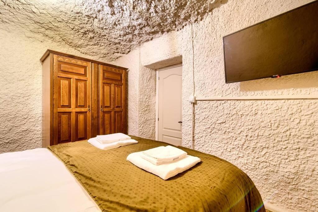 Cueva Con Jacuzzi A 20 Minutos De Valencia Villa Benaguasil Kültér fotó
